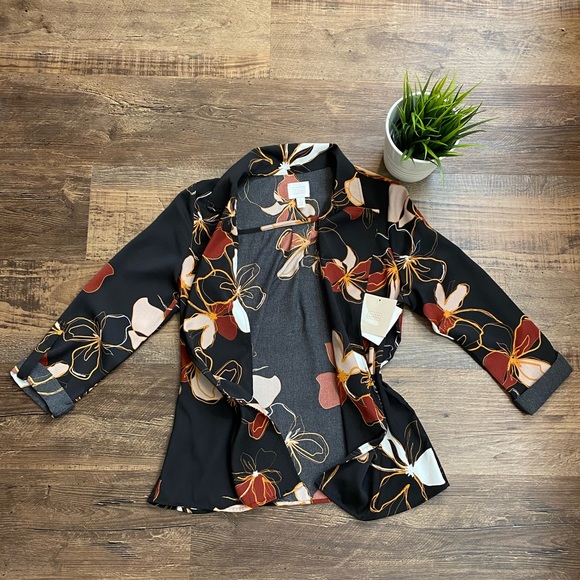 14th & Union Jackets & Blazers - Floral Blazer
